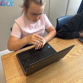 Une scientifique à l'oeuvre!